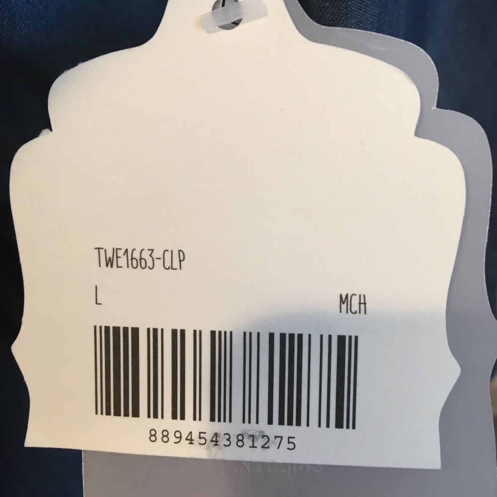 NWT altar’d state Chambray Blouse - Picture 4 of 5